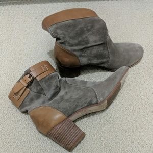 Reduced! Sebago Grey Suede Ankle Boots